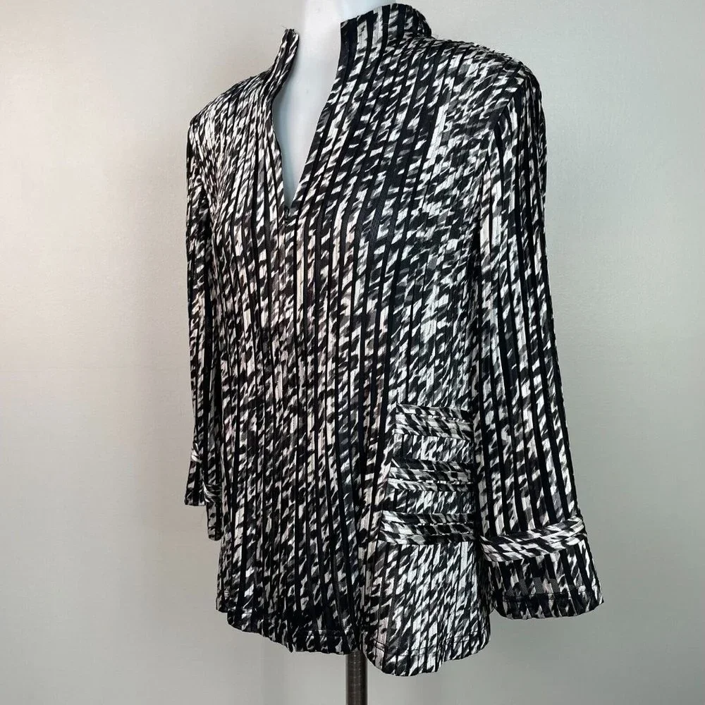 Chico's Jacket 1 Medium Gray Black Shutter Pleated Zip-Front 3/4 Sleeve